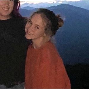 Meet your Posher, Dixie